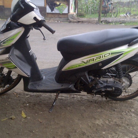 Mie pansit aheng (logam)