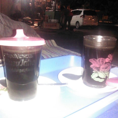 angkringan depan notosuman