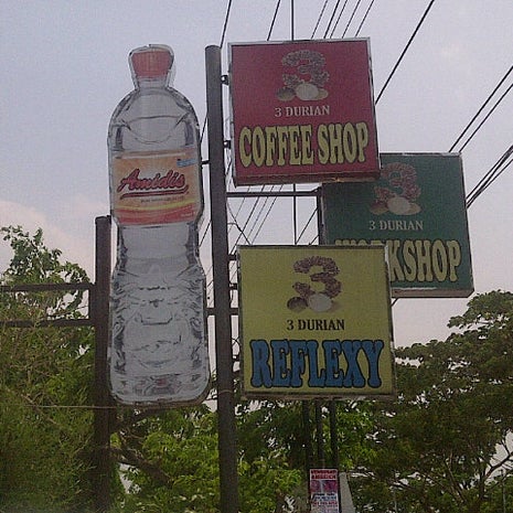 3 Durians Coffe shop n RefLeksi