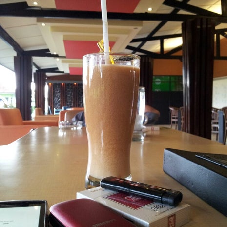 M cafe (coffee & resto)