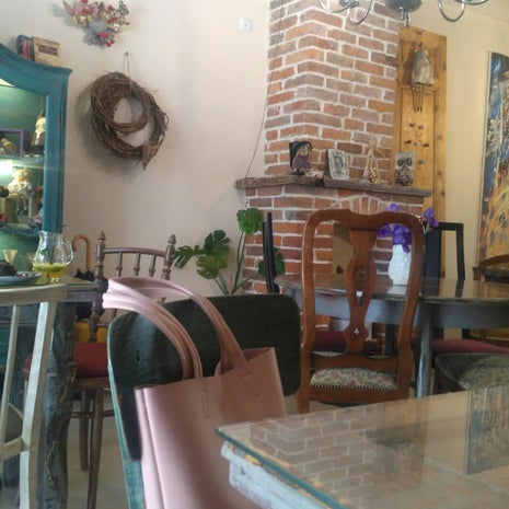 CAVA coffee & bakery