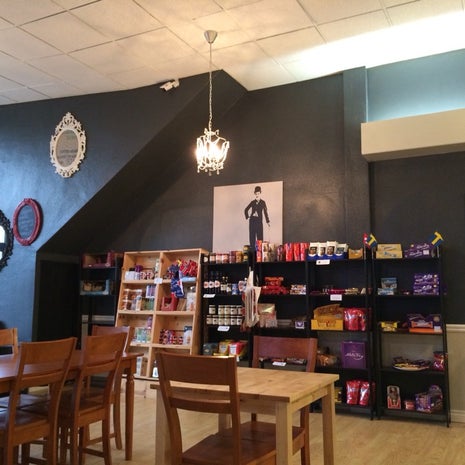 Cosmopolitan Tea & Cafe