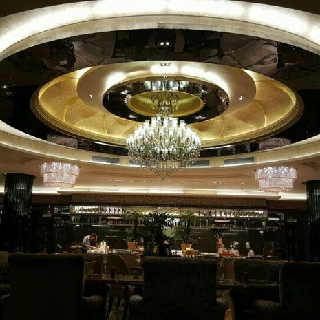 Chateau Star River e-Café