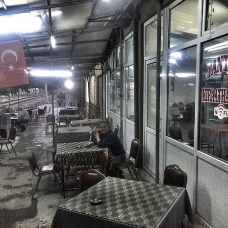 Tan Tan kiraathanesi