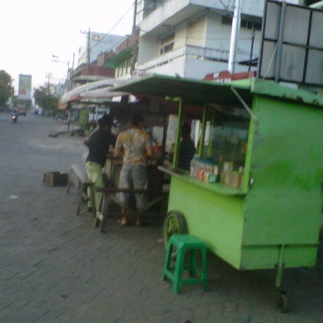 Warung kucingan krebo