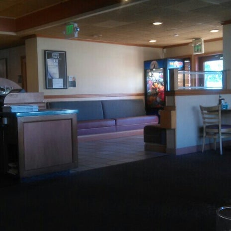 Coco's Bakery Restaurant