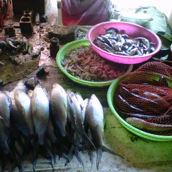 Pasar Gladak Kaliwungu