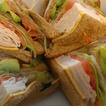 Central Plaza Deli & Cafe