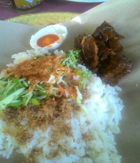 Kak Ma Gular Ikan Merah