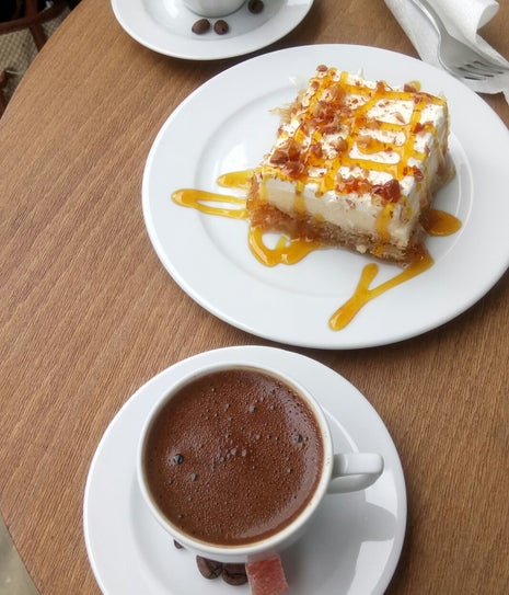 Zeytinliköy Sıcak Kahve (Phaedra)