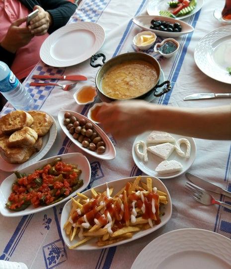 KİRAZ CAFE