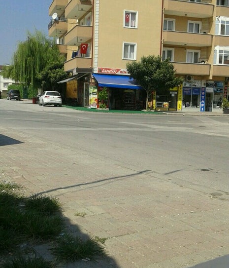 Kompirin Kıraathanesi