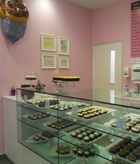 Vanilla Bean Cupcakery