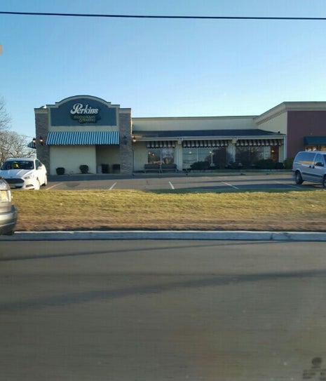 Perkins Restaurant & Bakery