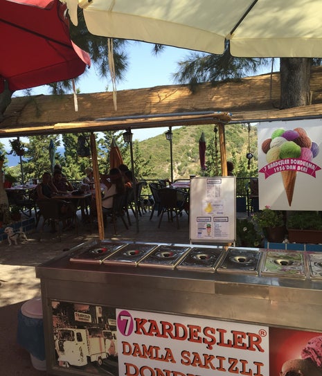 karaburun yedi kardeşler cafe