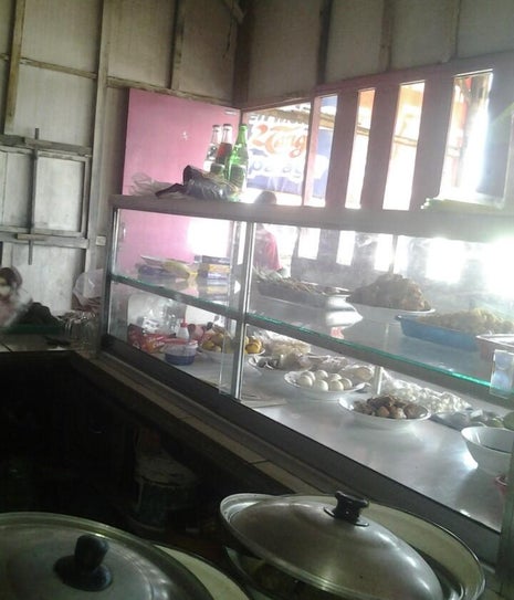 Warunge Mak'e sblah SAS Tegal