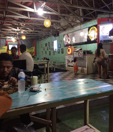 STMJ BU NUNUK Pojok Ngagel