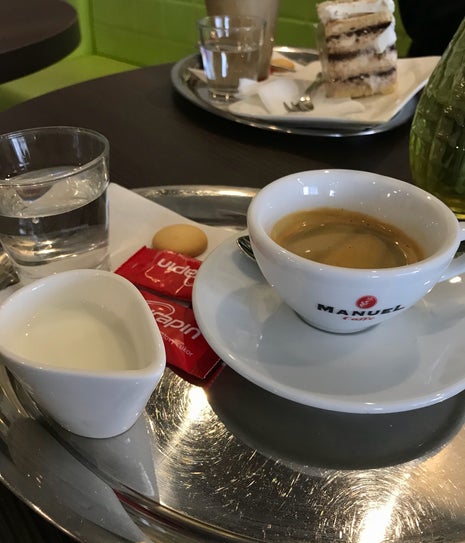 Gyöngykagyló Kávéház