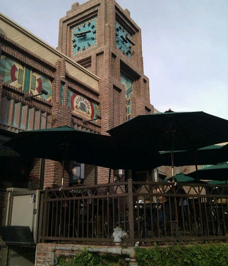 Urth Caffé