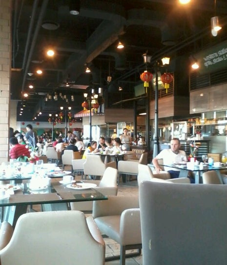 Makan Makan Asian Food Village
