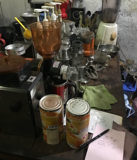 Warung Kopi Pekalipan (Pak Budi)