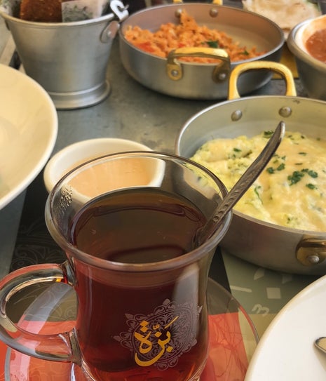 Bazza Cafe (كافيه بزه)