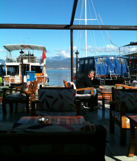 Address restaurant cafe & bar