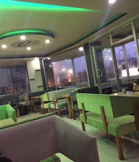 longıng cafe& pasta