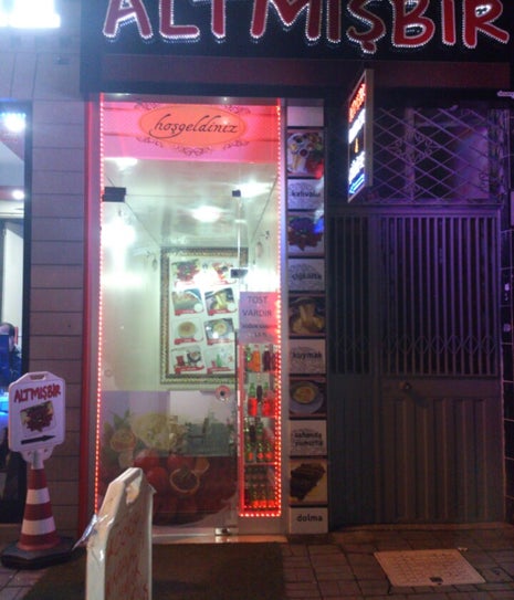 Altmışbir Çiğ Köfte & Kahvaltı