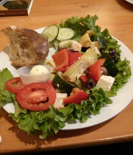 Gilbert's Main Street Bagel Deli