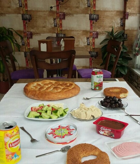 Mehmet Usta Tatlı ve Börek Evi