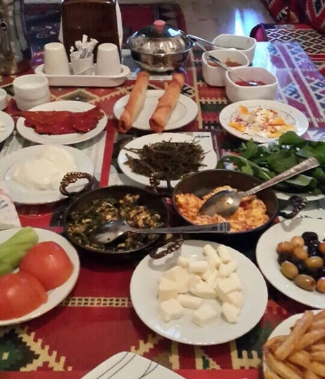 konuk evi kahvaltı salonu