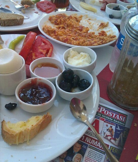Bebek Cafe