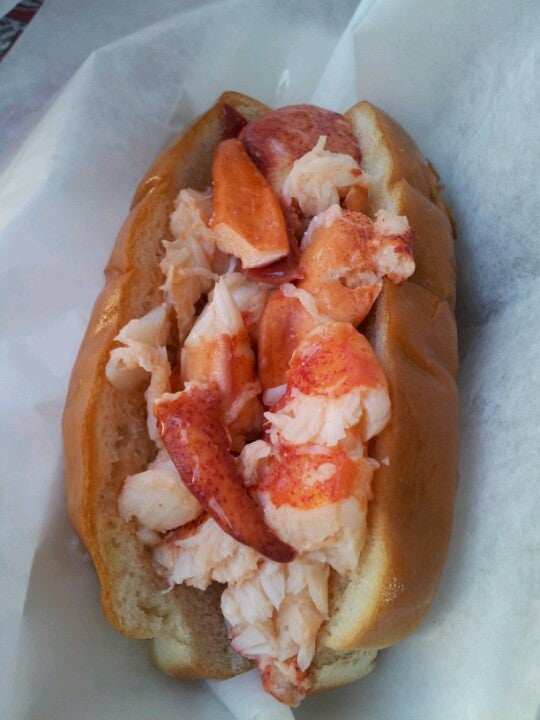 Cousins Maine Lobster Truck at Los Angeles, CA