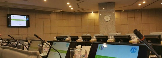 Riyadh Chamber of Commerce الغرفة التجارية الصناعية في الرياض Riyadh Chamber of Commerce الغرفة التجارية الصناعية في الرياض