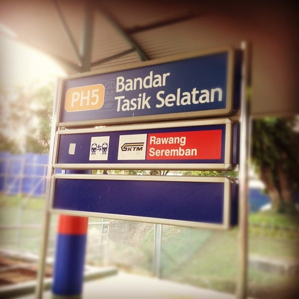 RapidKL Bandar Tasik Selatan (PH5) LRT Station - Malaysia ...