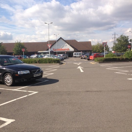 Sainsbury's 28 Luton Rd