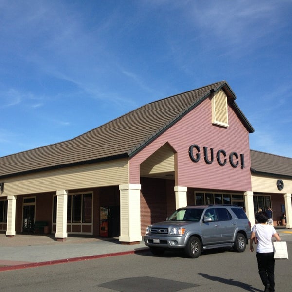 Gucci Outlet (Now Closed) - Women&#39;s Store