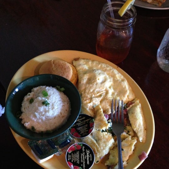 Relish Cafe & Bar Café in Northwest Raleigh