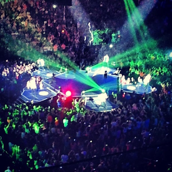 STAPLES Center VIP SUITES South Park 23 tips