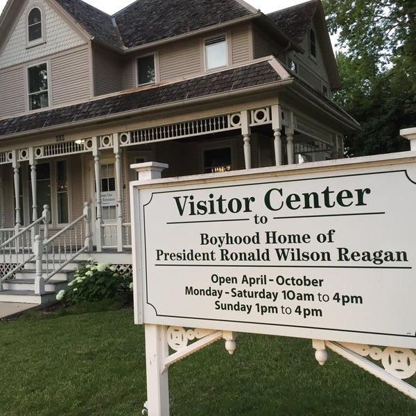 Ronald Reagan Boyhood Home - 6 tips from 443 visitors