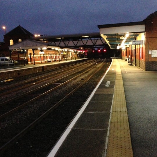 Wellington Railway Station (WLN) Station Road