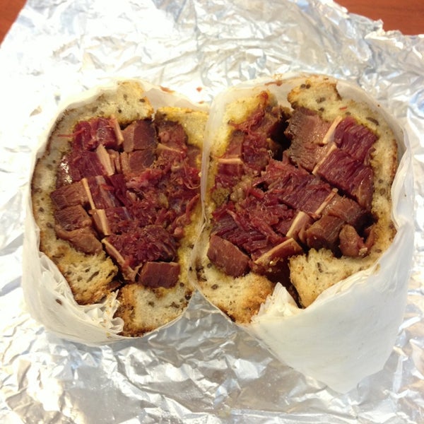 Jeff's Gourmet Sausage Factory Kosher Restaurant in Los Angeles