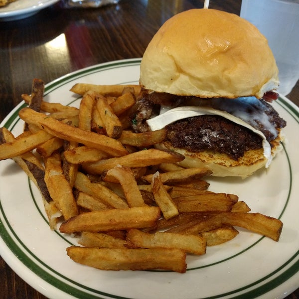 Grind Burger Kitchen East Market District Louisville, KY