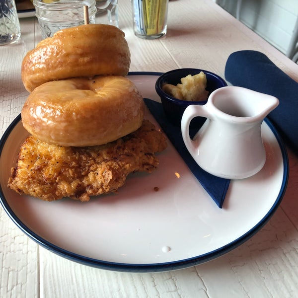 The Hampton Social Seafood Restaurant in Chicago