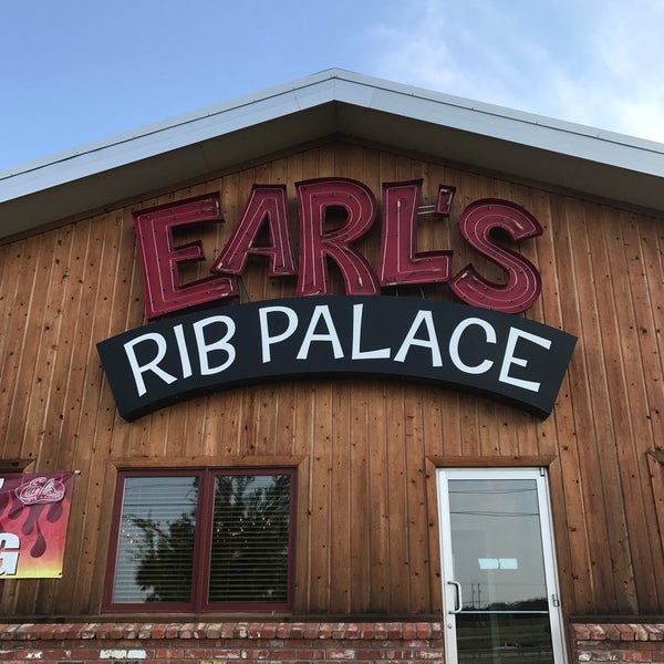 Earl's Rib Palace American Restaurant in Oklahoma City