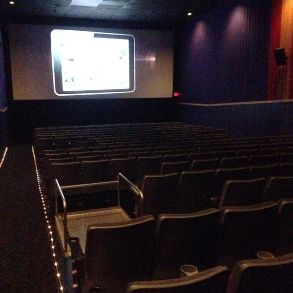 Regal Cinemas East Greenbush 8 - Rensselaer, NY