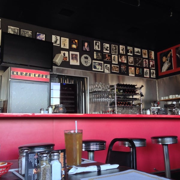 Mambo's Cafe Cuban Restaurant in Glendale