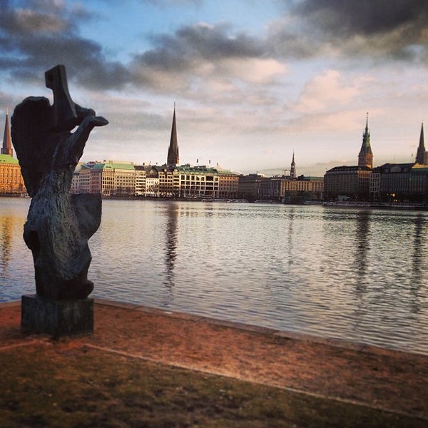 Where's Good? Holiday and vacation recommendations for Hambourg, Allemagne. What's good to see, when's good to go and how's best to get there.