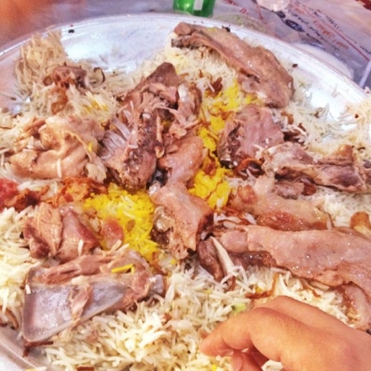 مطاعم و مطابخ مدفون السده Middle Eastern Restaurant in العمارية